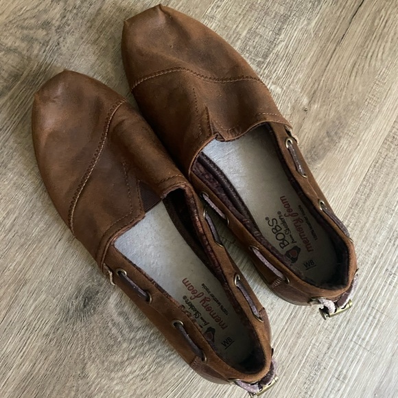 Faux Brown Leather Bobs - Picture 4 of 4